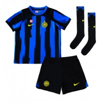 Inter Milan Alessandro Bastoni #95 Heimtrikotsatz Kinder 2023-24 Kurzarm (+ Kurze Hosen)